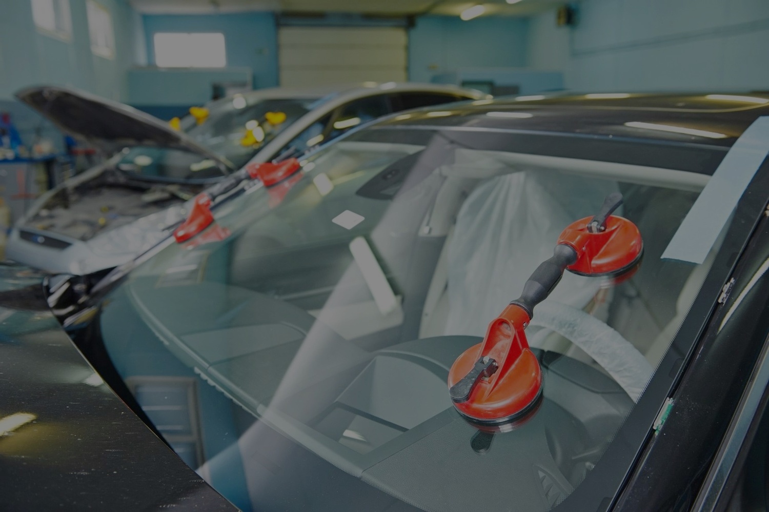 <span style="font-weight: bold;">ЗАМЕНА И РЕМОНТ АВТОСТЕКЛА </span>